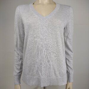 NWT Banana Republic gray cotton blend V-Neck lightweight Forever sweater Medium